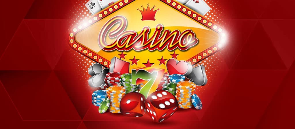 Casino felirat világító táblán, kártyákkal, zsetonokkal, dobókockákkal és szerencseszimbólumokkal.