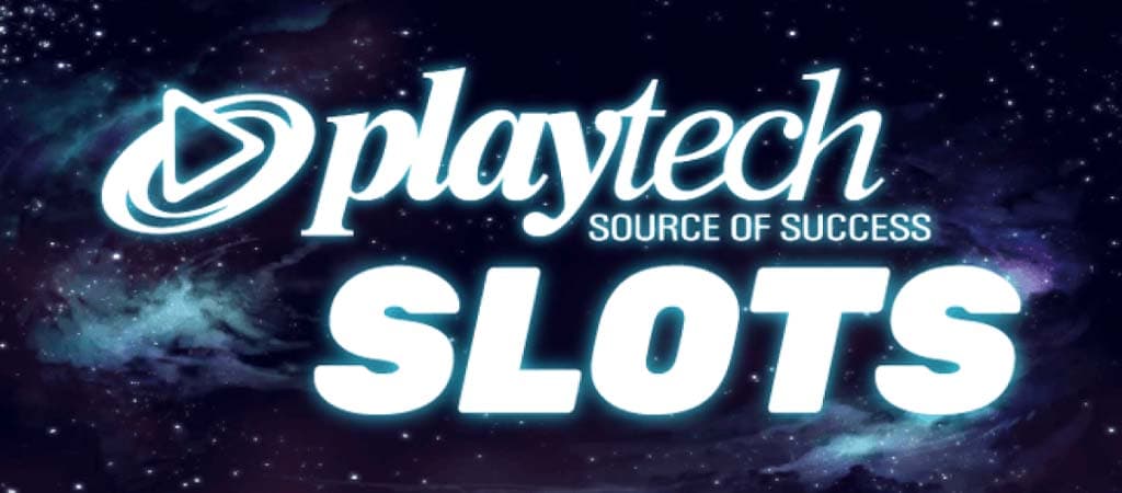 Playtech logó SLOTS felirattal, galaxis mintás háttéren, modern kaszinójátékokat képviselő látványelem.