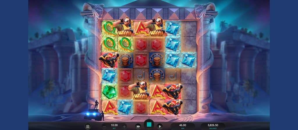 Temple Tumble 2 nyerőgépes játék, ősi templom háttérrel és drágaköves szimbólumokkal.